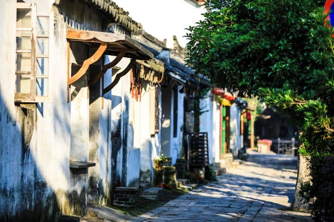 联想官网查序列号入口游戏画面